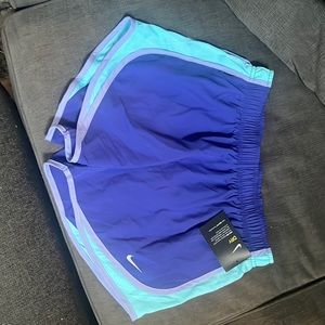 NWT Nike tempo shorts